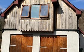 Springbank Apartment - Sleeps 4 - Pet Friendly
