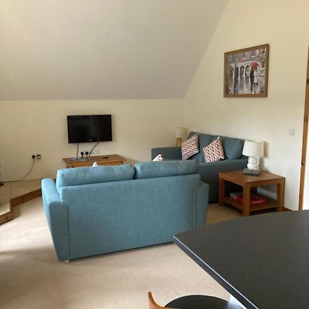 Springbank Apartment - Sleeps 4 - Pet Friendly Fort William Exterior photo