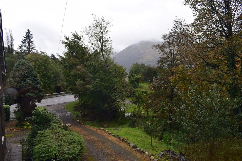 Springbank Apartment - Sleeps 4 - Pet Friendly Fort William Exterior photo
