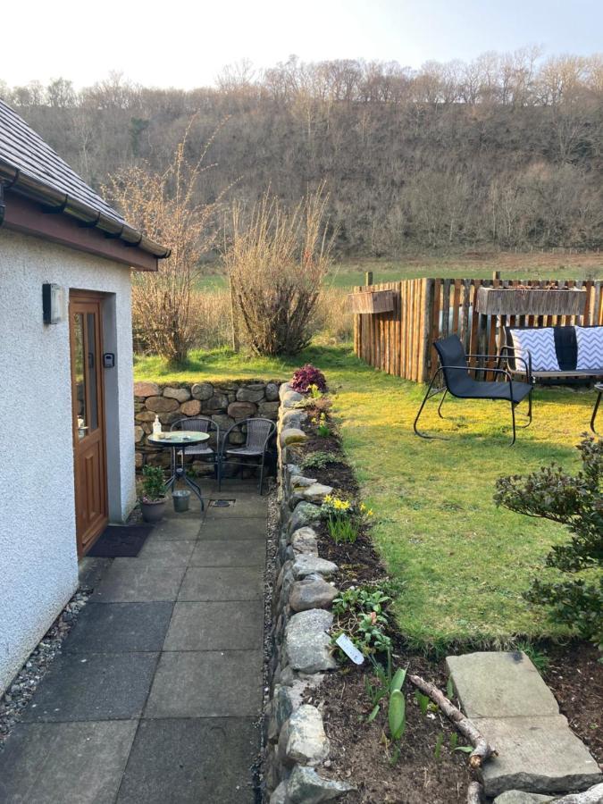 Springbank Apartment - Sleeps 4 - Pet Friendly Fort William Exterior photo