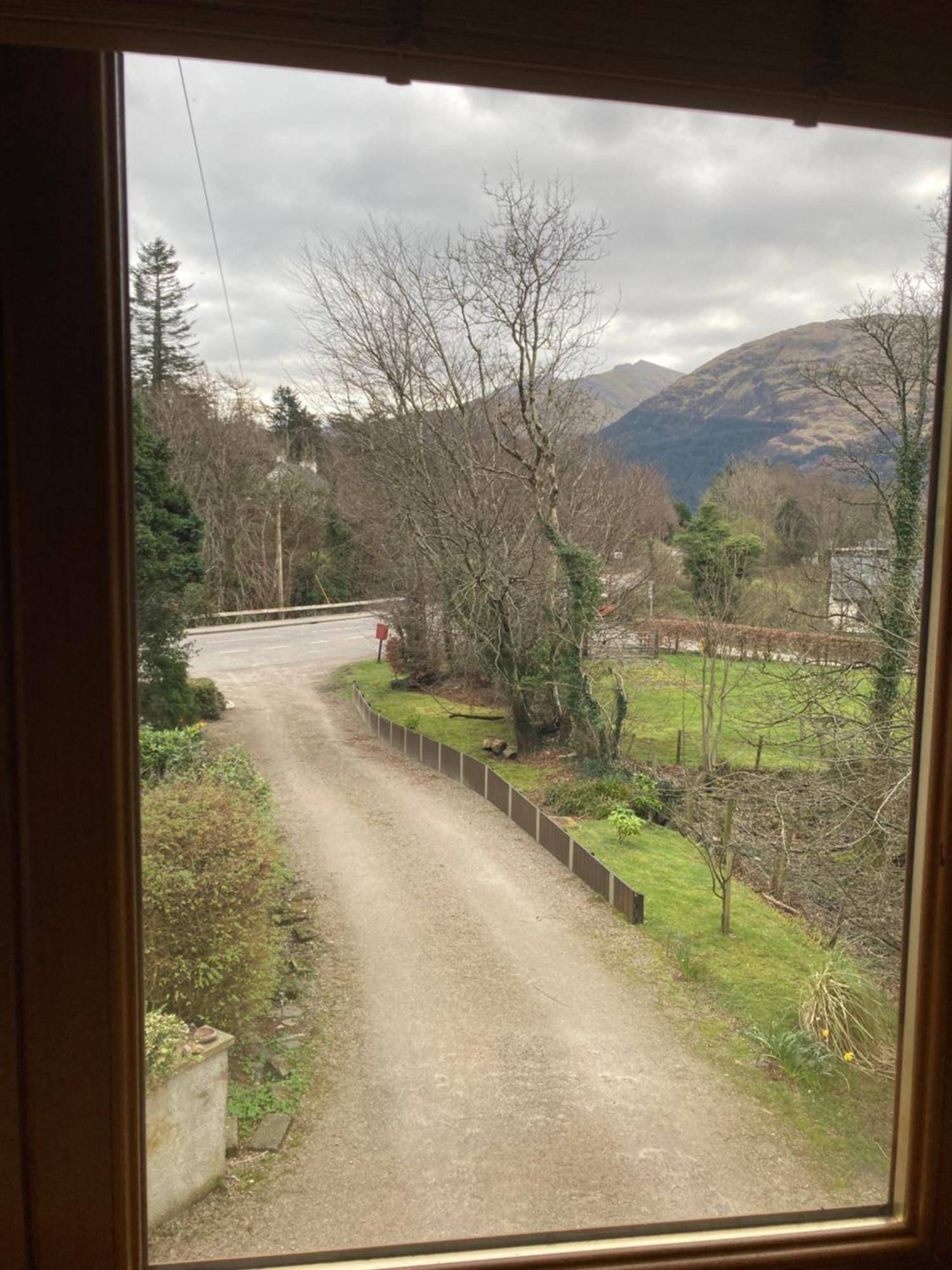 Springbank Apartment - Sleeps 4 - Pet Friendly Fort William Exterior photo