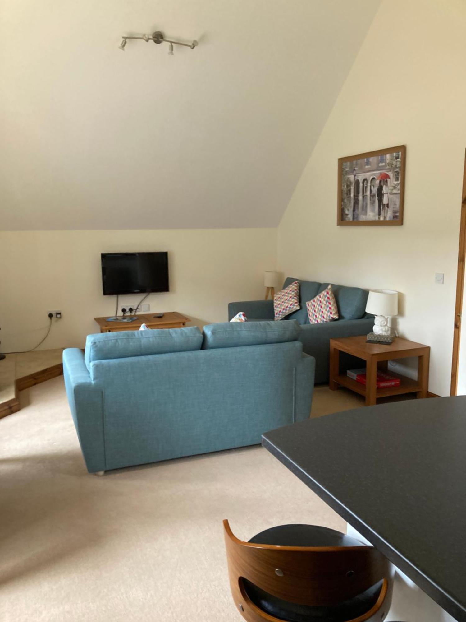 Springbank Apartment - Sleeps 4 - Pet Friendly Fort William Exterior photo